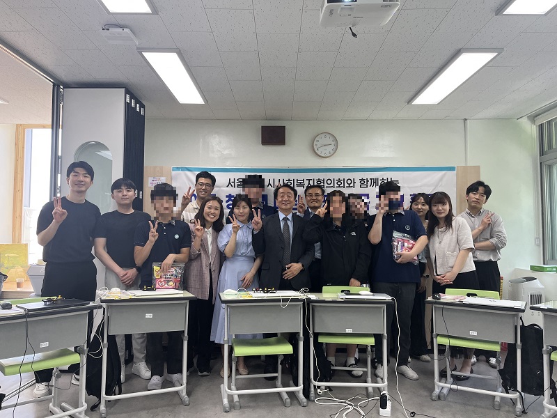 한국재정정보원, 시립서대문농아인복지관 대상 코딩교육 5월 지원 활동